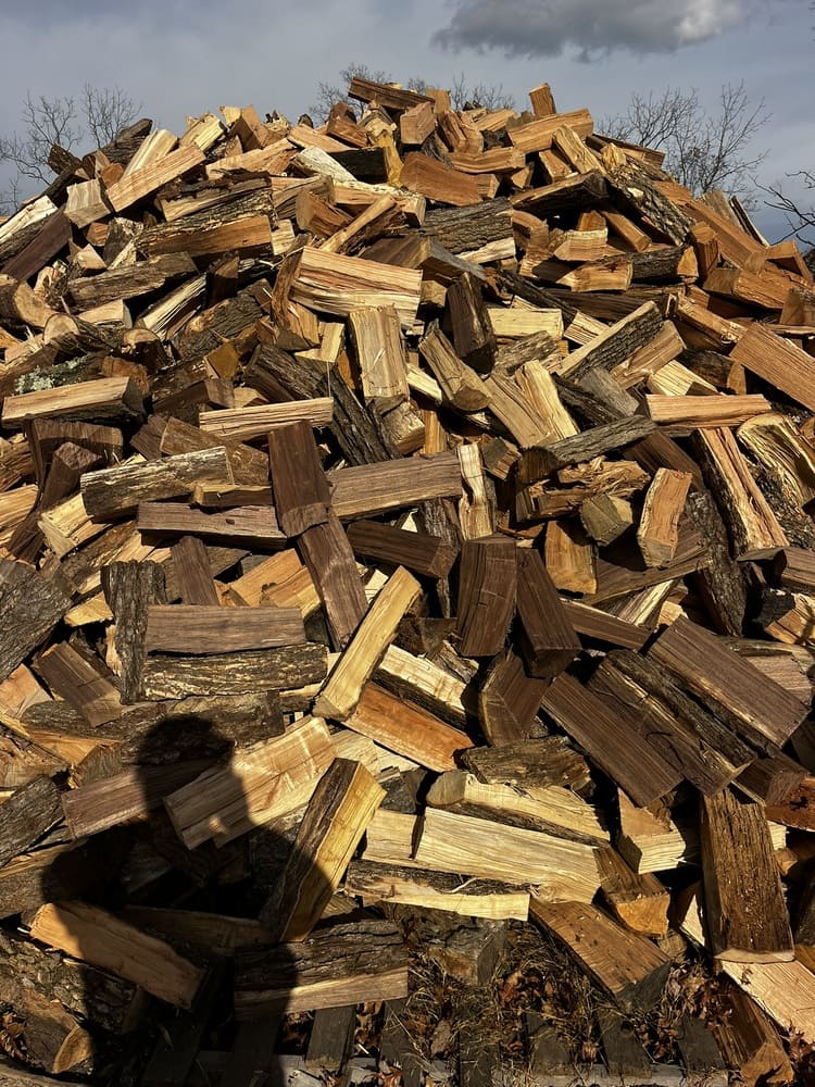 Premium firewood for sale in Blue Bell, PA